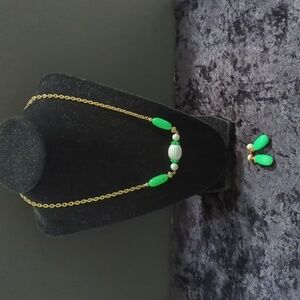 Vintage Avon Gatsby Collection Beaded Green White Lucite Gold Tone Necklace Set